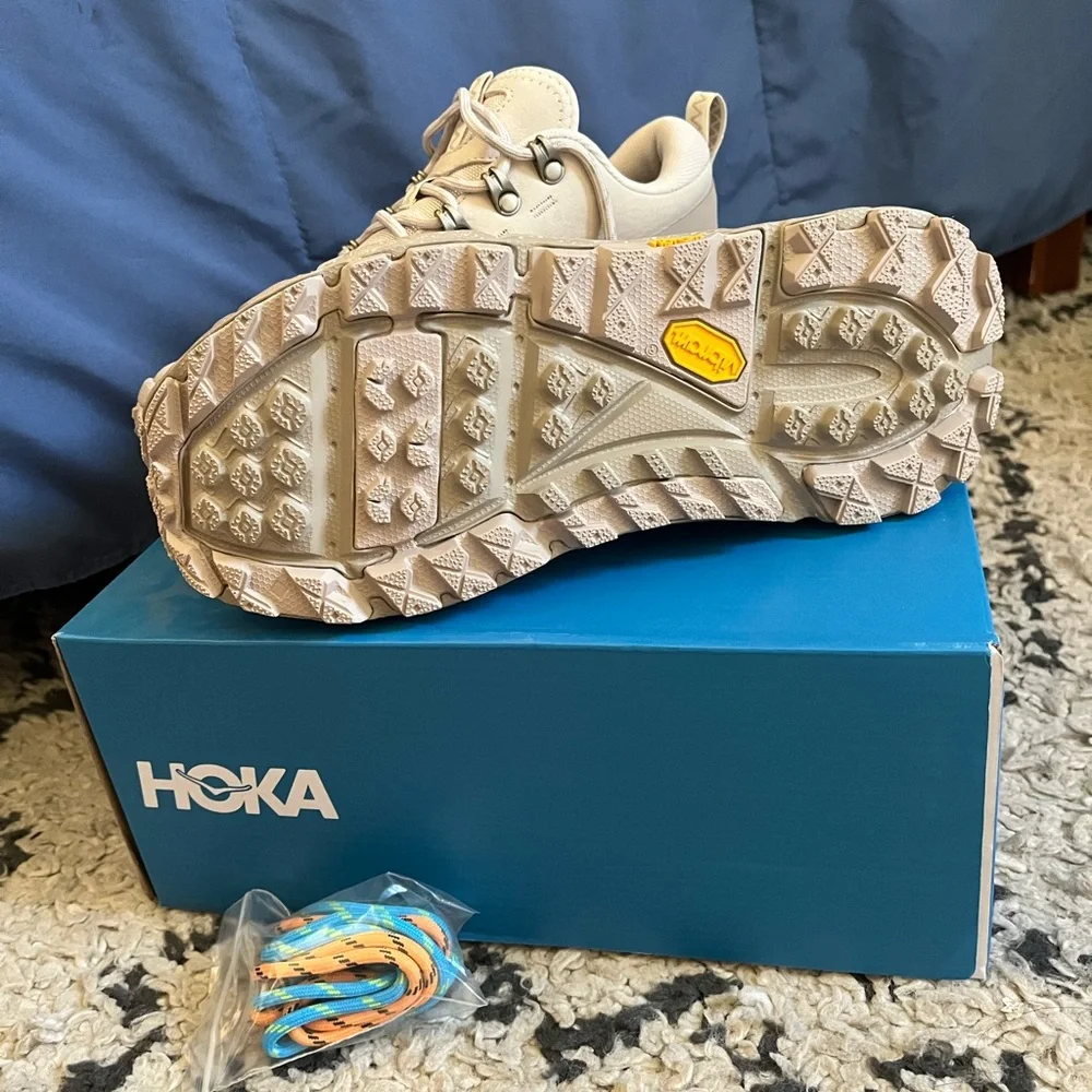 NEW Hoka Tor Summit Cream Trail Hiking Sneakers woman’s size 6 - Picture 5 of 5